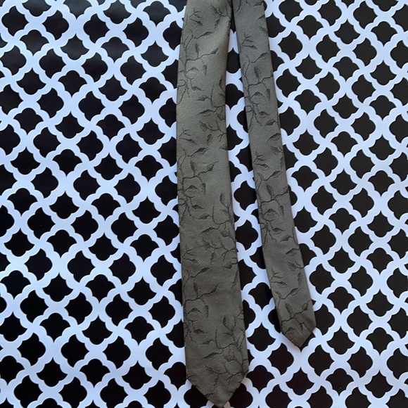 Vintage 100% silk Don Loper tie - Picture 3 of 5